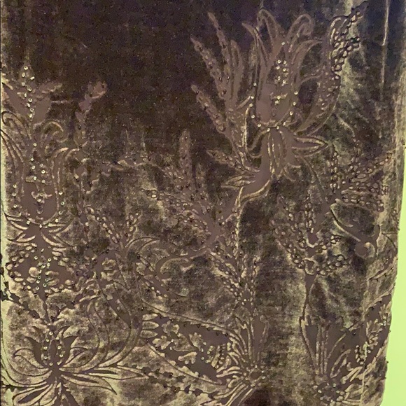 AMAZING purple velvet skirt! - Picture 2 of 3